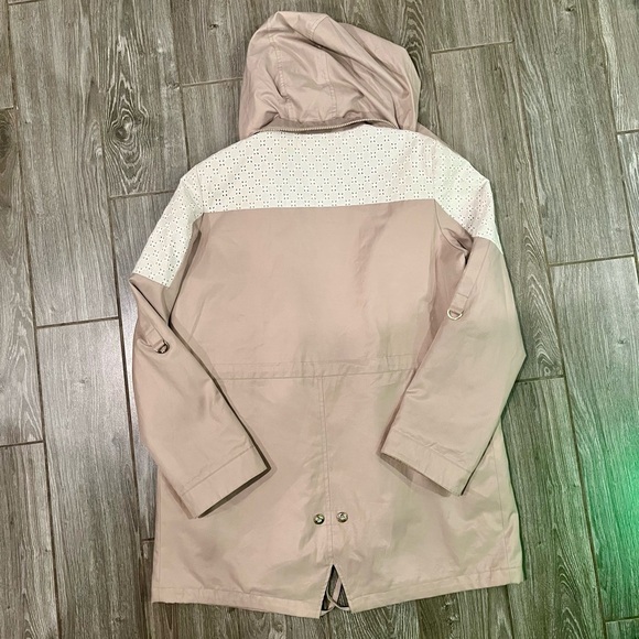 Betsey Johnson Jacket - Picture 2 of 2